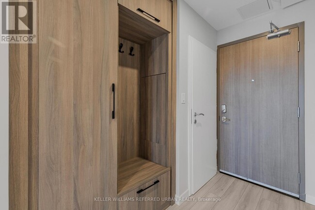 Building Photo - 20 George St