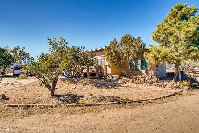 Building Photo - 1 br, 1 bath House - 3926 Fields Ln