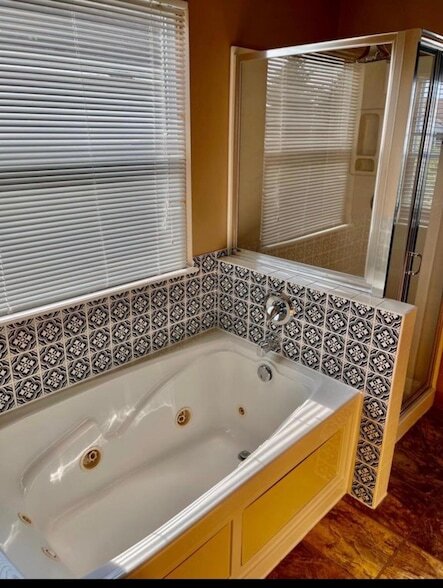 Foto del edificio - 7133 Winterbek Ave