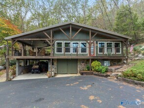 Building Photo - 527 Honeycomb Valley Rd