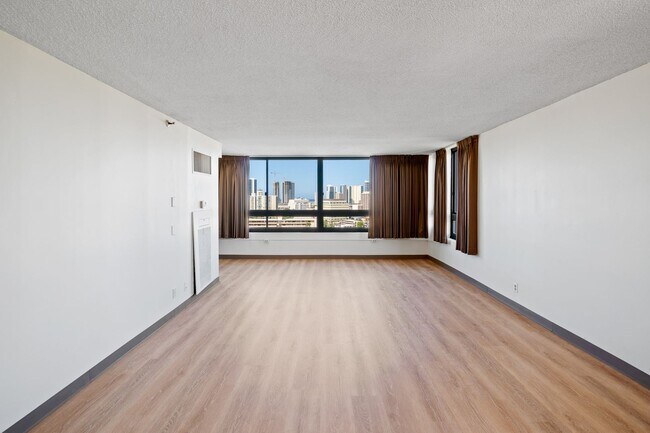 Foto del edificio - Spacious 2 Bedroom, 2 Bath with 2 Assigned Parking Stalls!