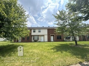 Building Photo - 975 Cross Country Dr W