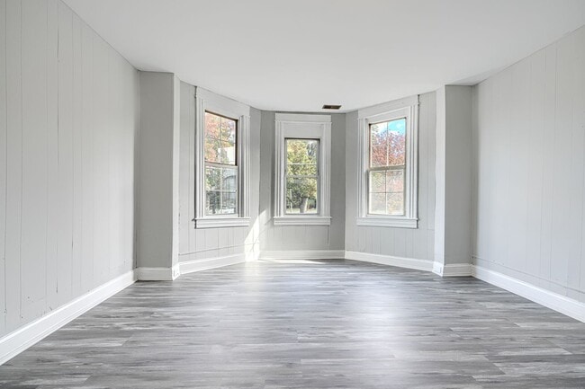 Photo - 400 N Hilton St Apartment