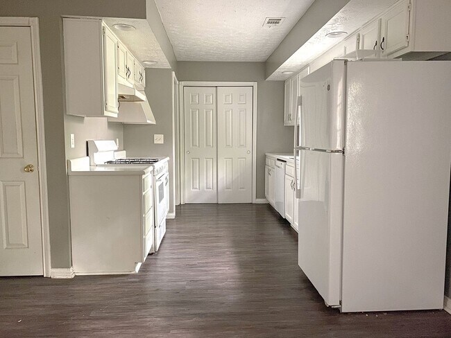 Foto del edificio - 2 bedroom 1 bath