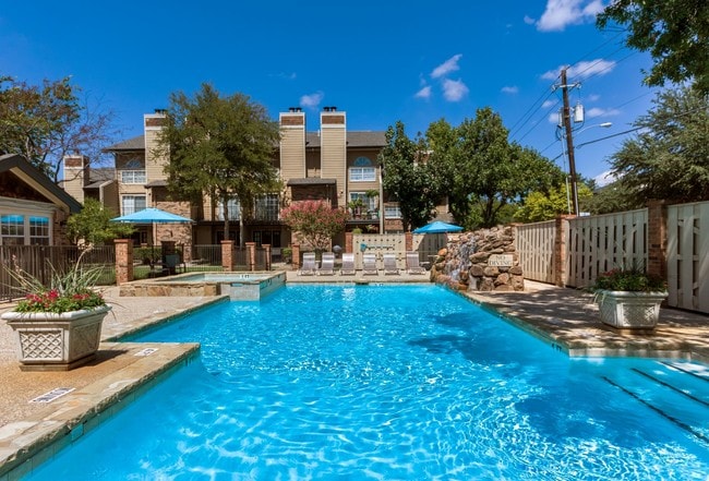 Foto del edificio - Fairway Greens Apartments