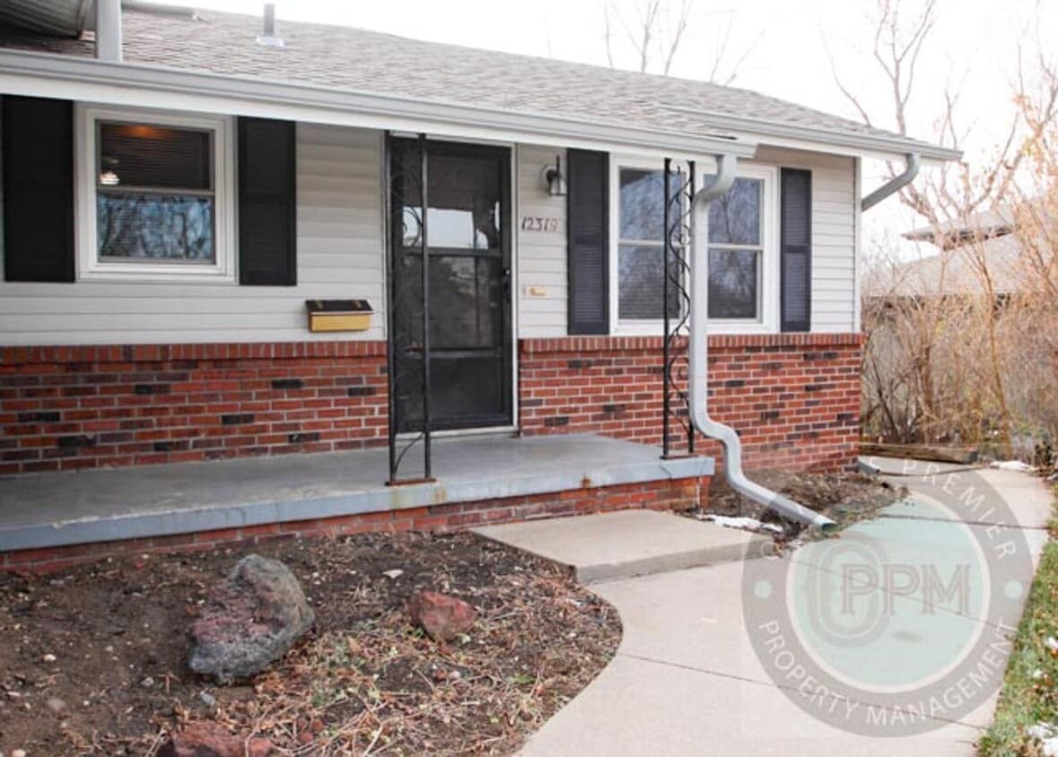 Foto principal - 12317 Weir St