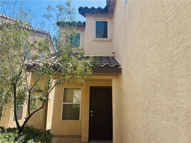 Foto del edificio - 5071 Penryn Ct
