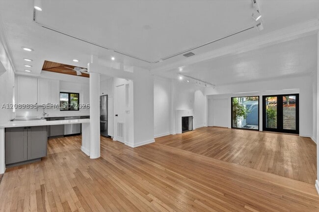 Building Photo - 3794 Irvington Ave