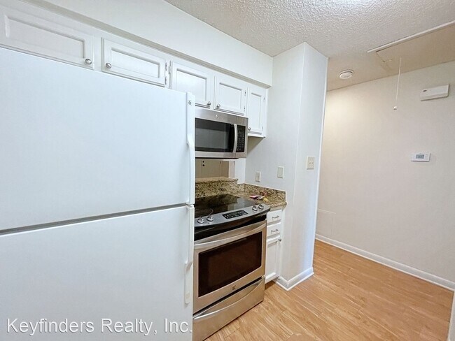 Building Photo - 1 br, 1 bath House - 5243 Buttercreek, Uni...