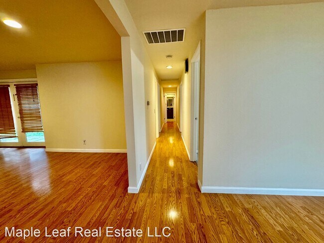 Building Photo - 4 br, 2 bath House - 12909 NE 132nd Pl