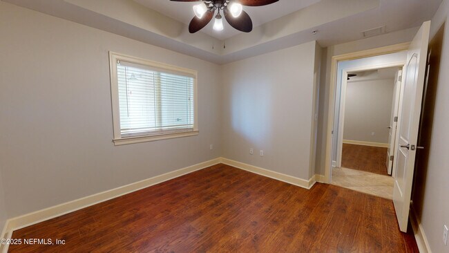 Building Photo - 525 3rd St S