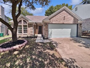 Building Photo - 1102 Cain Ct