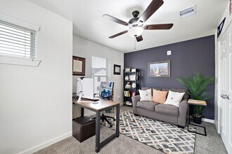 Building Photo - 12603 Telge Rd