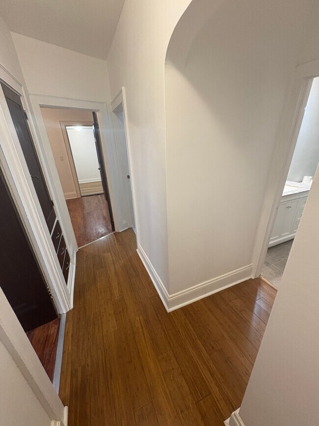 Foto del edificio - 3568 E 153rd St