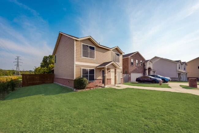 Building Photo - 1161 Condor Dr