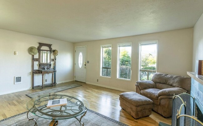 Foto del edificio - 2458 Corral Ct