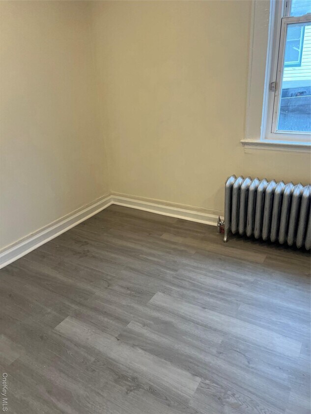 Foto del edificio - 741 Clocks Blvd