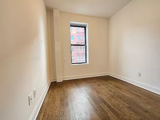 Building Photo - 151 Mott St
