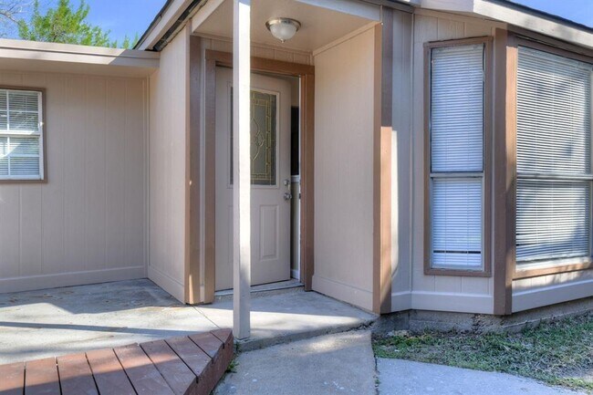 Building Photo - 10818 Indian Vista Dr