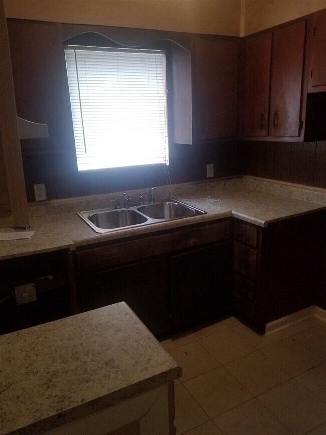 Foto del edificio - 6640 Applegate St