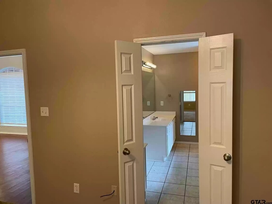 430 Frederick Cir, Flint, TX 75762 House for Rent in Flint, TX