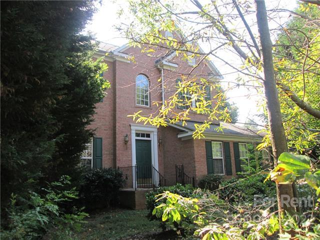 Primary Photo - 103 Meadow Pond Ln