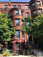 Building Photo - 918 Beacon St