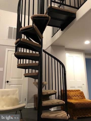 Foto del edificio - 9 W Bridge St