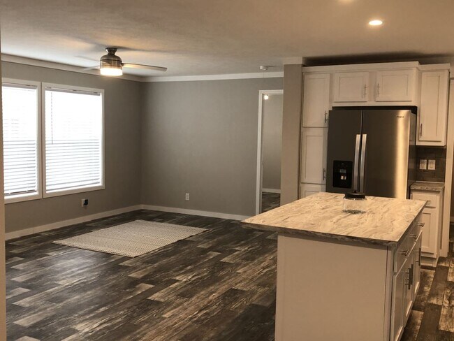 Building Photo - 1801 W 92nd Ave