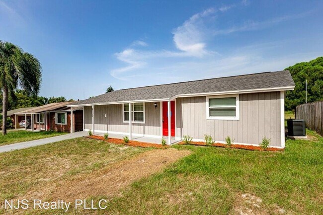Building Photo - 3 br, 1 bath House - 4132 Pecos Dr.