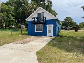Building Photo - 741 W Osceola St