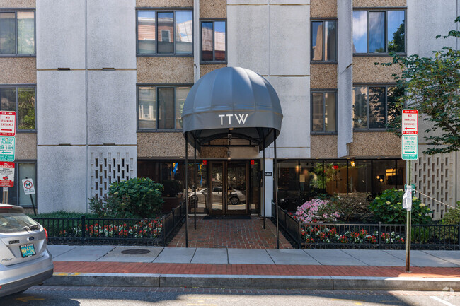 1440 N St NW - Town Terrace West