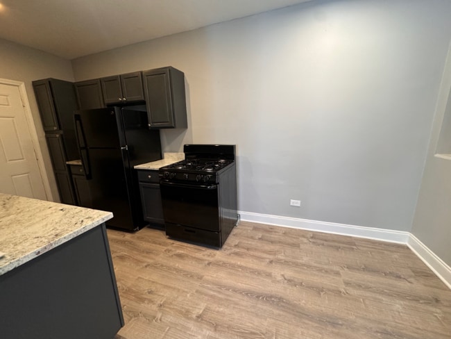 Photo - 5352 W Division St Apartment