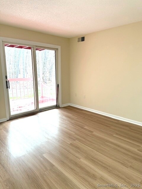 Building Photo - 25 Old Turnpike Rd