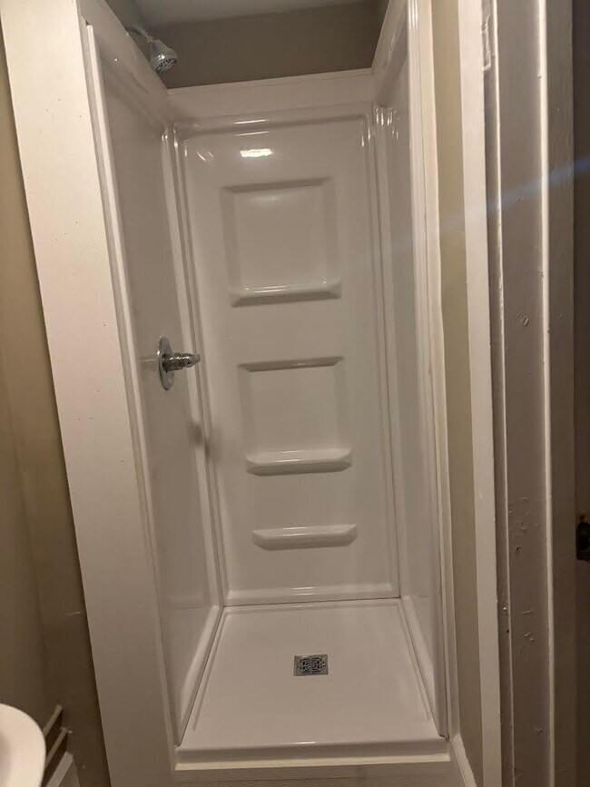 Foto del edificio - 115 W Main St