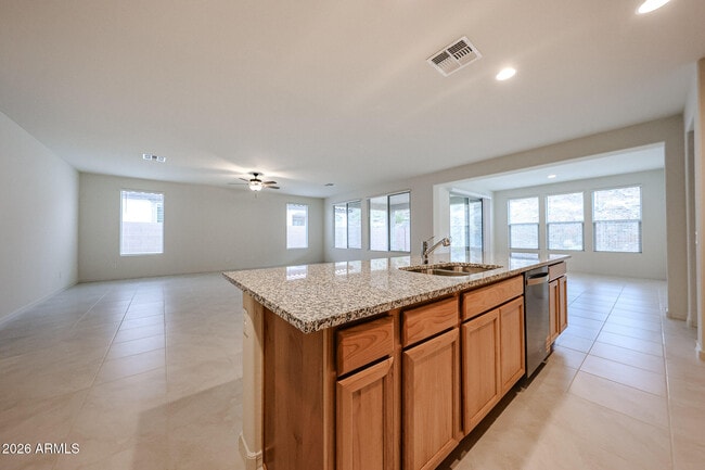 Building Photo - 7078 W Plum Rd