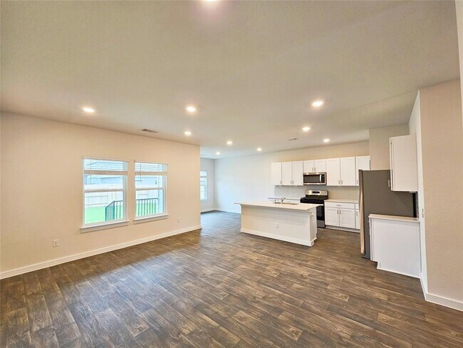Building Photo - 322 Merriman Rd