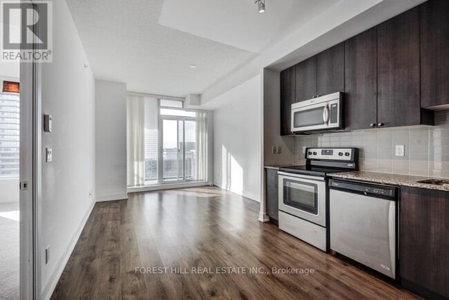 Building Photo - 68 Merton St