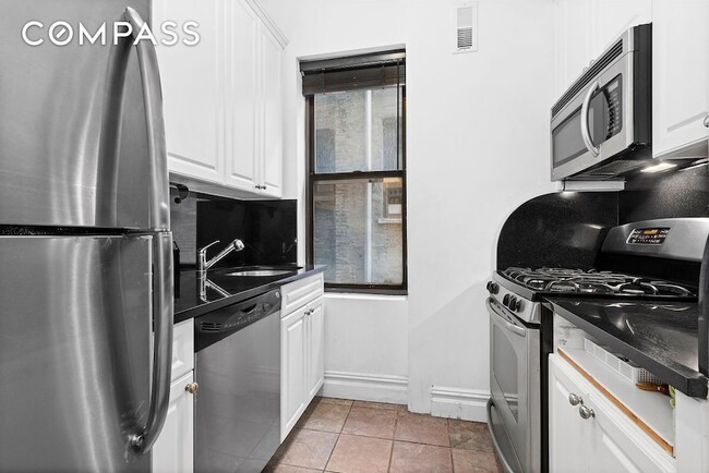 Photo - 63 W 107th St Apartment