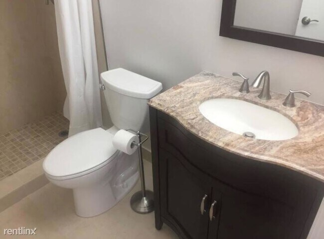 Foto del edificio - 1 br, 1 bath Apartment - 15100 SW 89 Ave