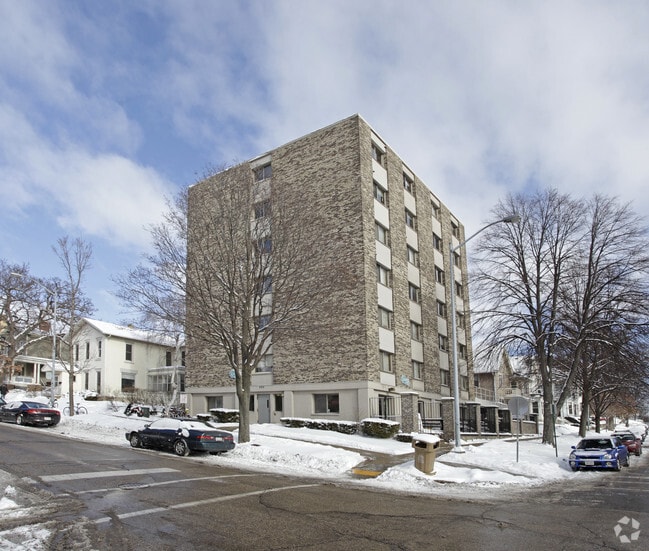 Building Photo - 505 N Carroll St