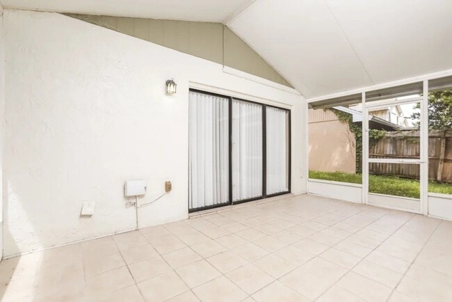 Building Photo - 3575 W Lake Mary Blvd