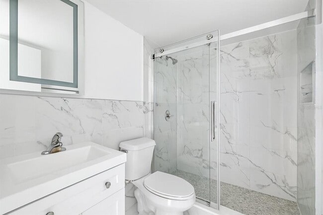 Foto del edificio - 2808 W Azeele St