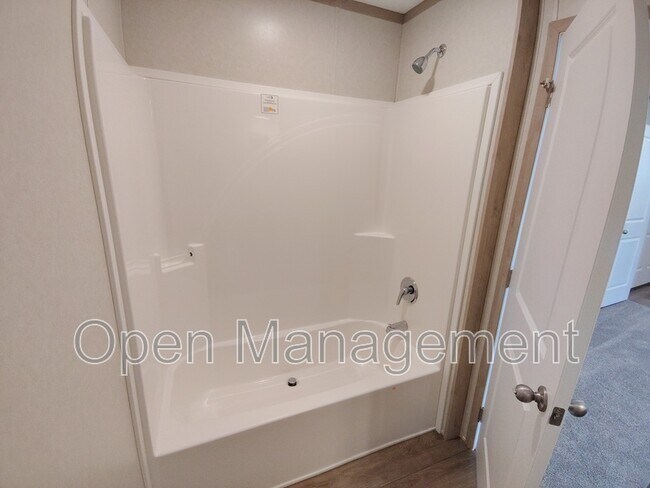 Foto del edificio - 24 Erin Ln