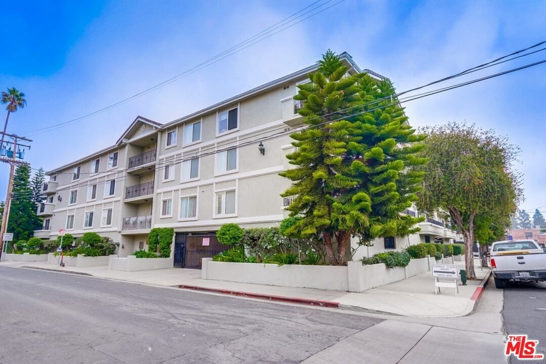 2308 Schader Dr Unit 202, Santa Monica, CA 90404 Condo for Rent in
