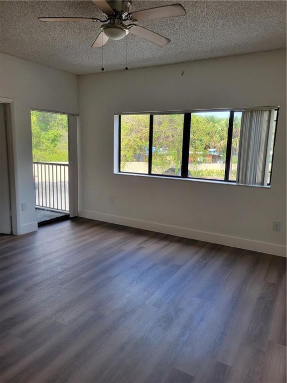 Foto del edificio - 2550 SW 18th Ter