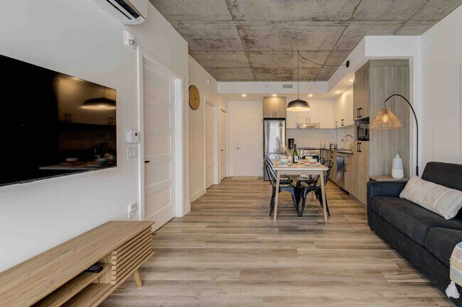 Photo du bâtiment - 774 Rue Sainte-Marguerite