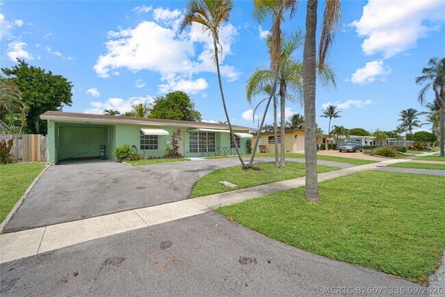 Foto del edificio - 917 SE 15th Ct