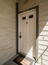 Building Photo - 6500 Harbor Town Dr