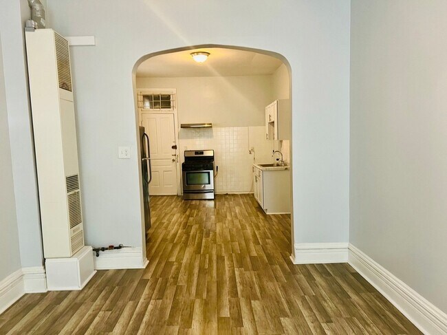 Foto del edificio - 920 N Wolcott Ave